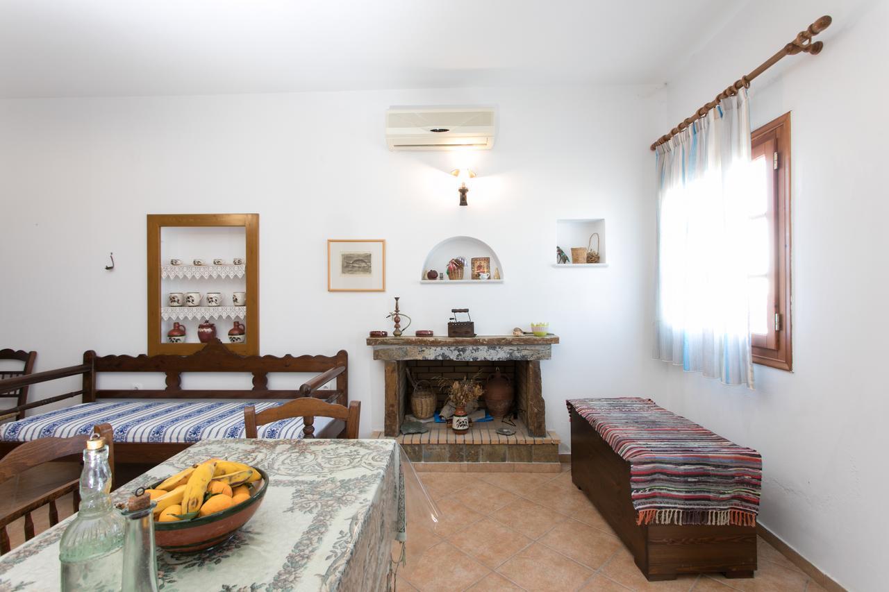 Villa Athina Ambrami Exteriör bild